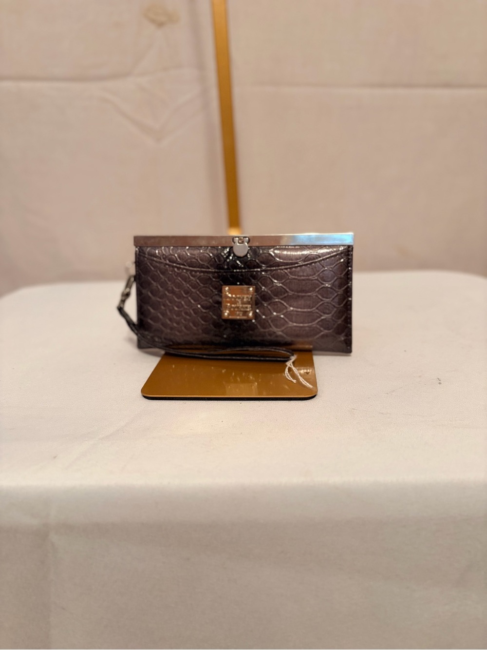 Croc-Embossed Metallic Wallet with Wristlet